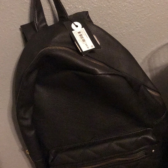 Black quilted backpack (Typo) - Picture 2 of 2